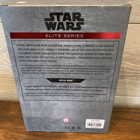 Star Wars KYLO REN Elite Series Die Cast Action Figure - NEW Disney Store - Picture 3 of 4